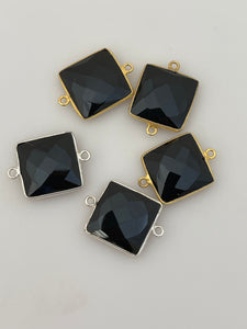 Black Onyx   Pack of Six Piece  Connector Gold Plated And Sterling Silver 925 Black Onyx Square Shape, Size : 15mm