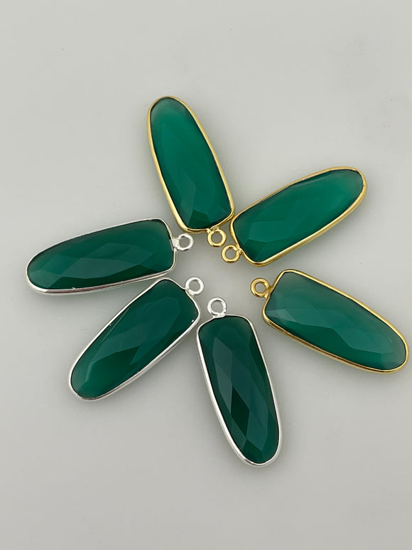 Green Onyx  six Pieces  Pack  One Loop  Real Gold Plated and Sterling Silver 925 Green Onyx Bezel Round Triangle  Shape,Size:9mmX23mm.