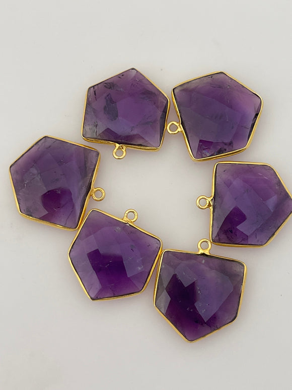 Amethyst Pack of Six Piece One Loop Real Gold Plated Amethyst Bezel ,Pentagon Shape, Size : 18mmX18mm.#DM 386