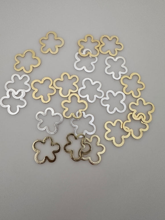 10 to 15Pcs. Findings in two colors - Gold Finish and Silver Plated, E-coated, Brushed Finish, No hole or loop, Size: Small 25mm Large 35mm