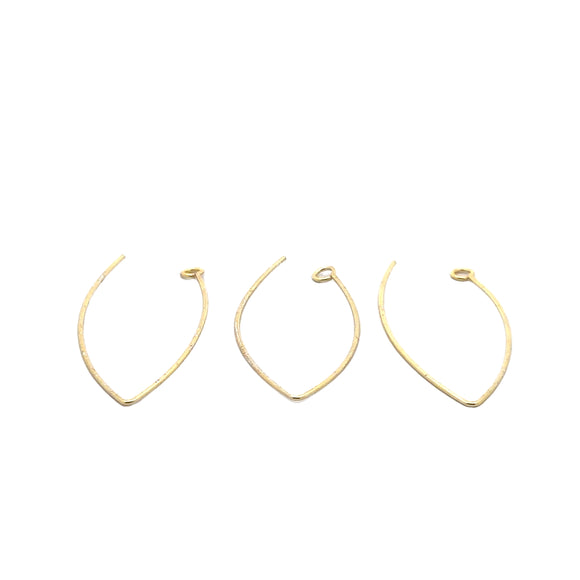 A Pack Of Gold Finish,Silver Plated, Gunmetal Ear wires, in 3 Color 3 sizes:58X28mm(20Pcs)46X23mm(20Pcs./Pack) and 32mmX16mm (30Pcs./Pack)