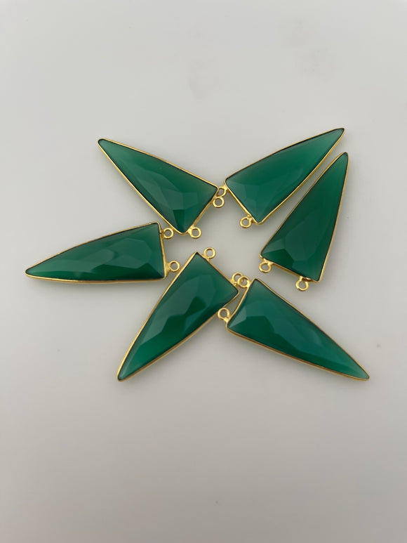 Green Onyx   Bezel Pack Six Pieces Connector  Real Gold Plated Green Onyx Triangle Shape, Size : 15mmX35mm.#DM 1240