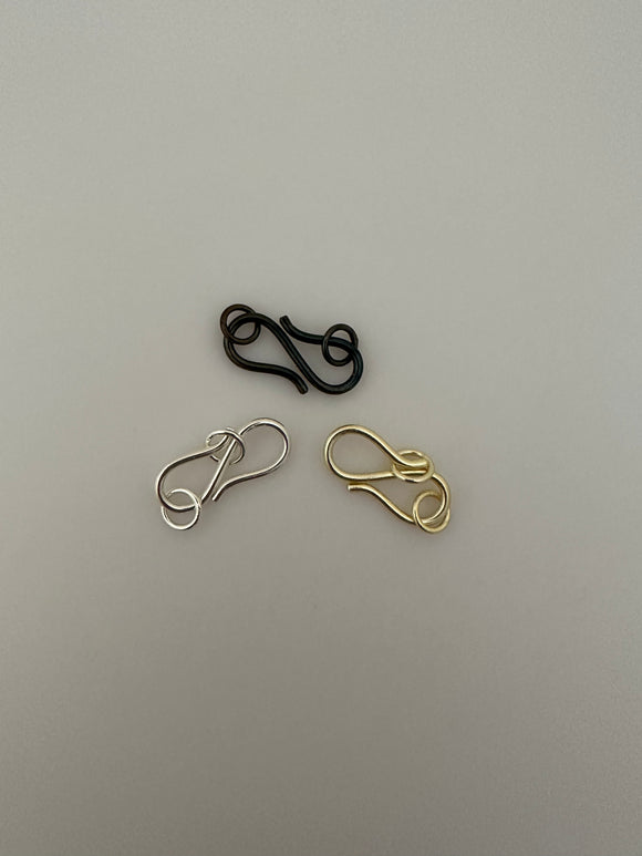 Hammered S Hooks, 20 Pcs., Available in Multiple Colors. Gold & Silver Plated ,Gunmetal. E-coated, Made out of Copper/Brass, Size: 27X12mm