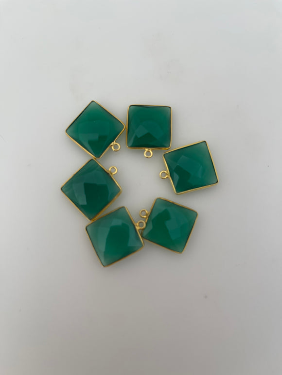 Green Onyx Bezel Pack of 6 Six Pcs One Loop  Real Gold Plated  Green Onyx Square Shape Bezel  Size : 15mm#DM 1233