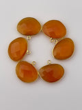 Red Onyx Six Piece a Pack One Loop  Gold Plated Red Onyx H oval Shape, Size : 15mmX20mm DM 573