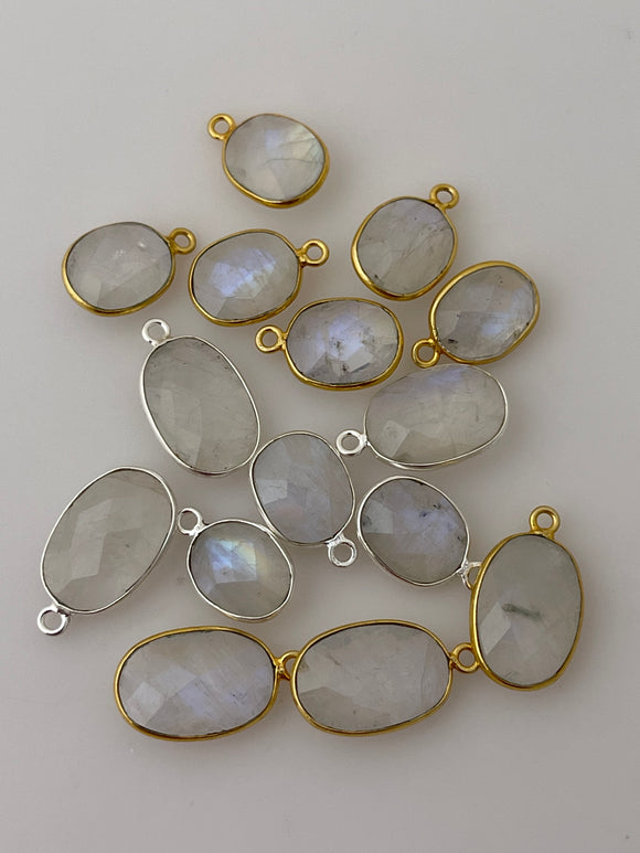 Rainbow Moonstone  of Six Pieces One Loop Gold Plated Rainbow Moonstone Oval Shape two Size & 2 Color   : 9mmX11mm,10mX15m