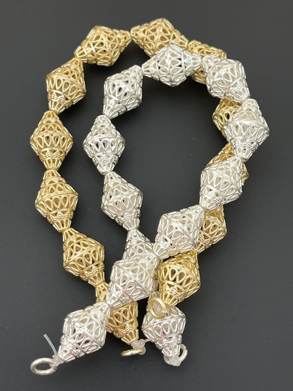 1 Strand Gold Finish And Silver Plated Bead Fancy Bead e-coated 12 Beads in a strand   Size: 17mmX12mm