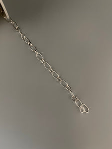 3 Feet of Chain. Oval Links Round Alternated with oval Link half round wire 0.9mm  Chain and E-Coated Chain. Size:6105-4,9X7,02 | CHN149SS