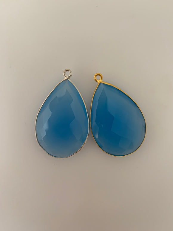 Blue Chalcedony 1 Pieces One Loop Real Gold Plated and Sterling Silver 925 Blue Chalcedony Tear Drop Shape, Size : 30mmX21mm.