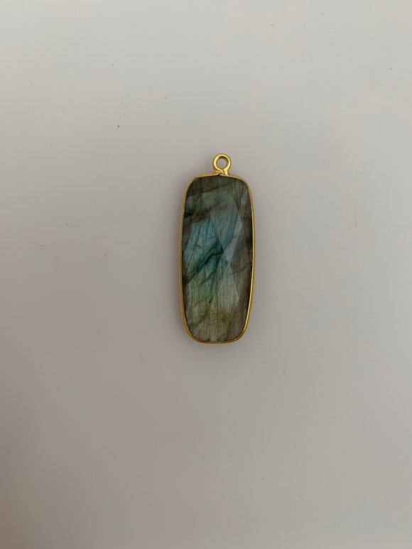 Labradorite  One Piece  Gold Plated one loop   Bezel Rectangle Shape, Size : 30mmX13mm H-21