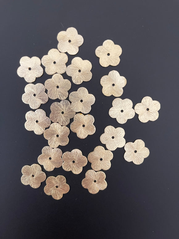 A Strand of Flat Flower Disc, E-coated, Brushed, Available in 2 color- Gold Finish & Silver Plated, 7 Sizes